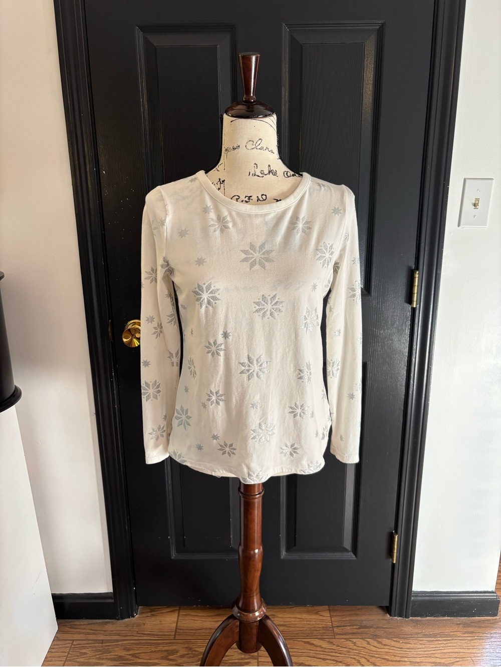 Talbots White Long-Sleeve Snowflake Print Tee